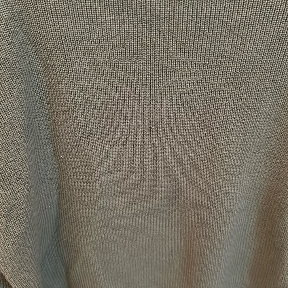 Women's Green Merino Wool-blend Ribbed Turtleneck Sweater - Picture 3 of 4